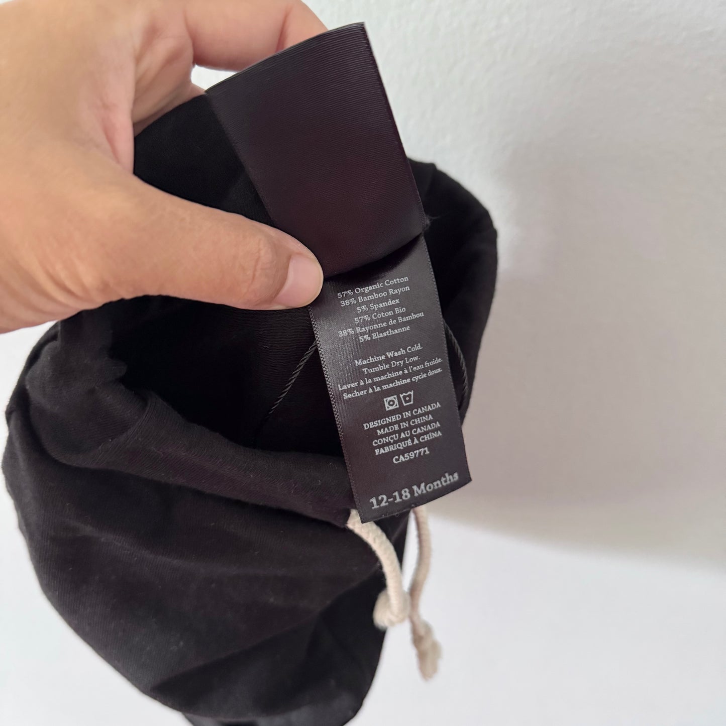 Whistle & Flute / Black bamboo shorts / 12-18M