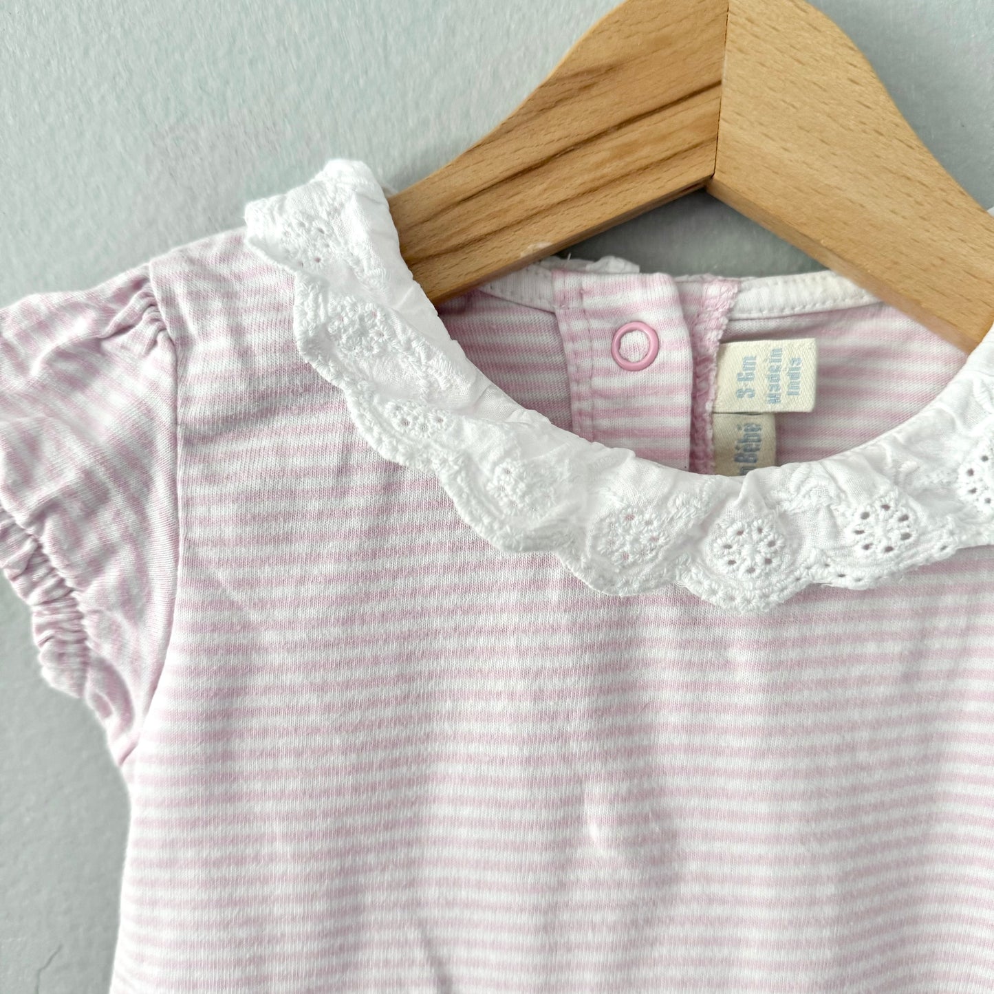 Jojo Maman Bebe / Short sleeve romper with collar / 3-6M