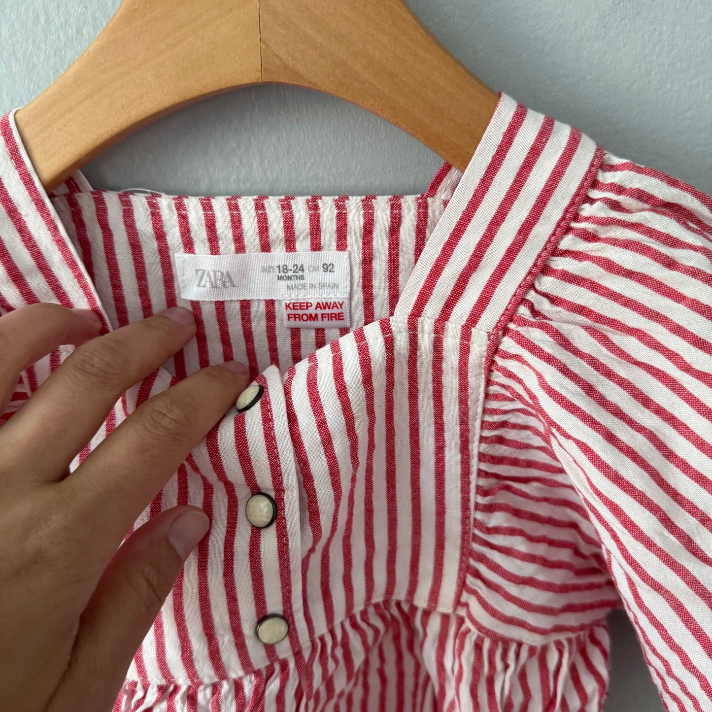Zara / Red x white stripe dress / 18-24M