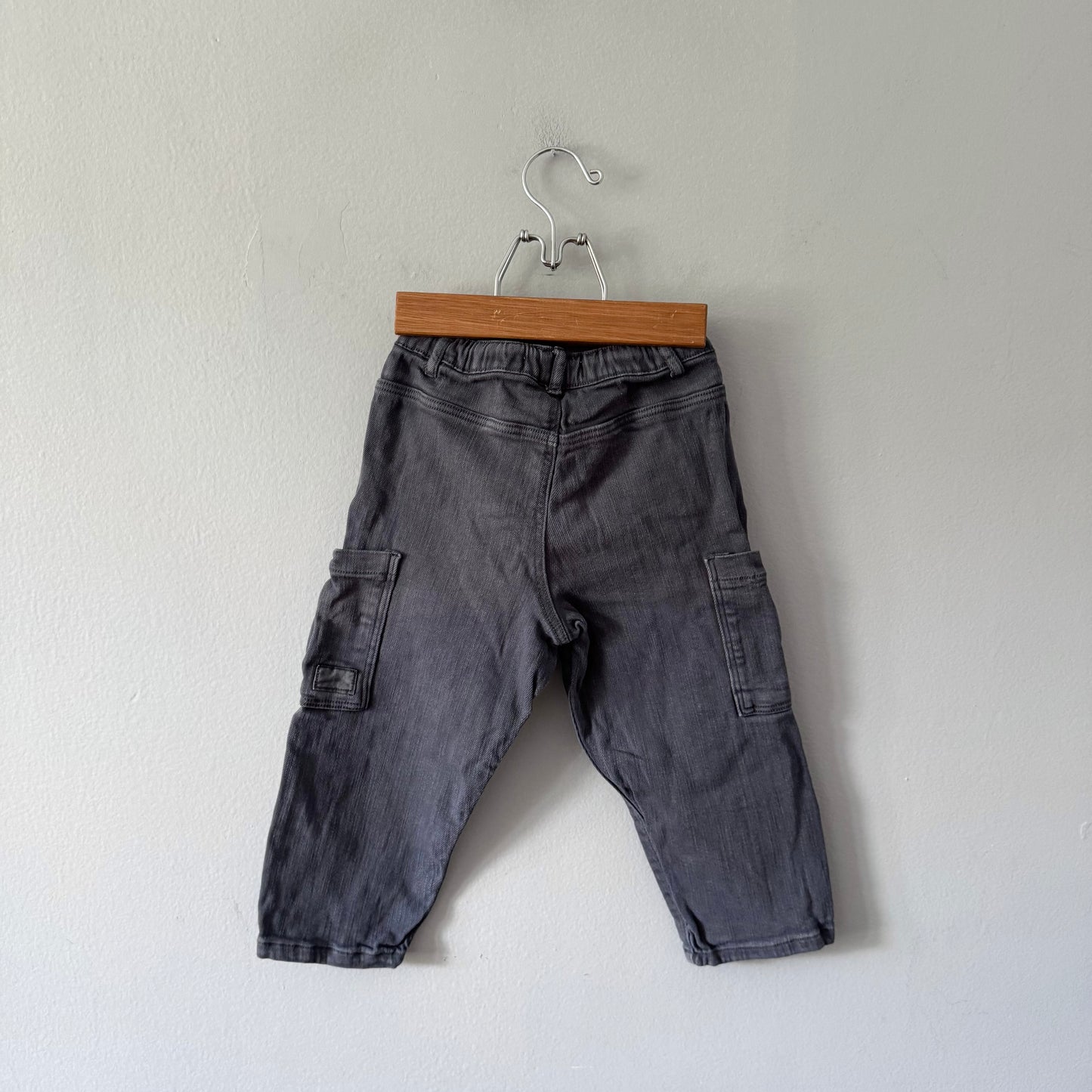 Zara / Dark grey denim cargo pants / 2-3Y