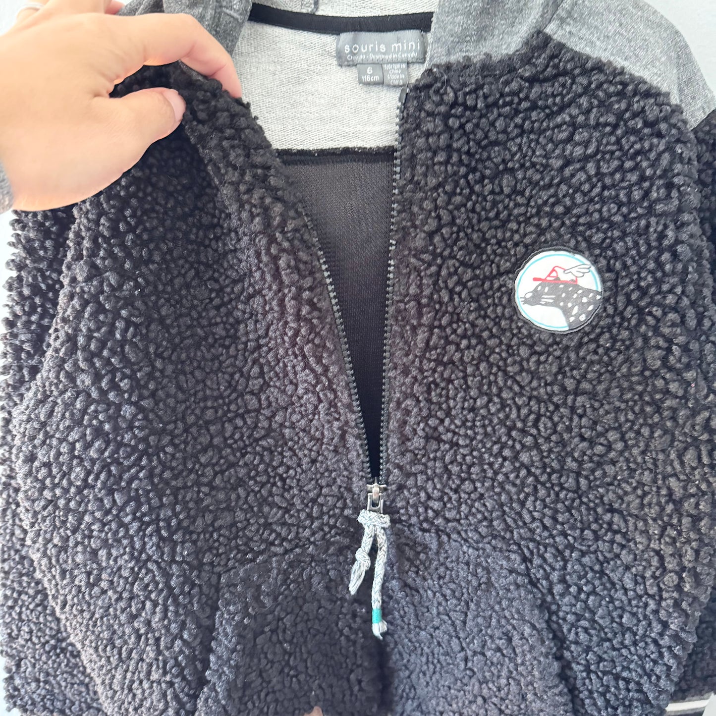 Souris Mini / Black sherpa zip up jacket / 6Y