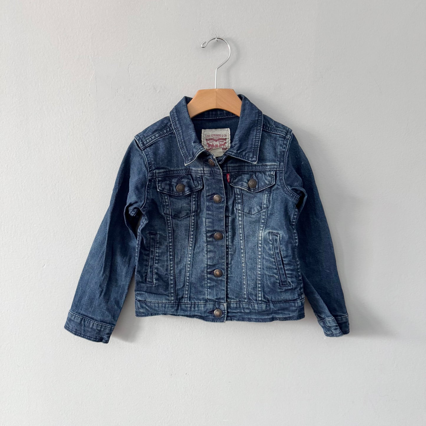 Levi's / Denim jacket / 5-6Y(Fits 4-5Y)