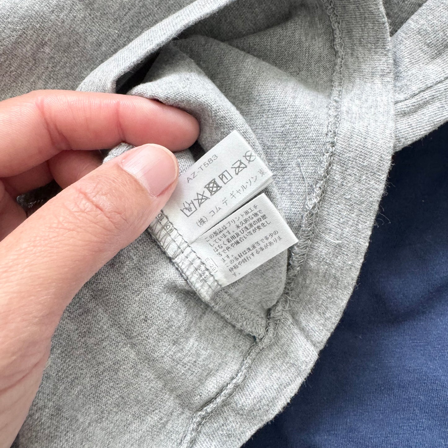 Comme des Garçons PLAY / Light grey T-shirt / 6Y