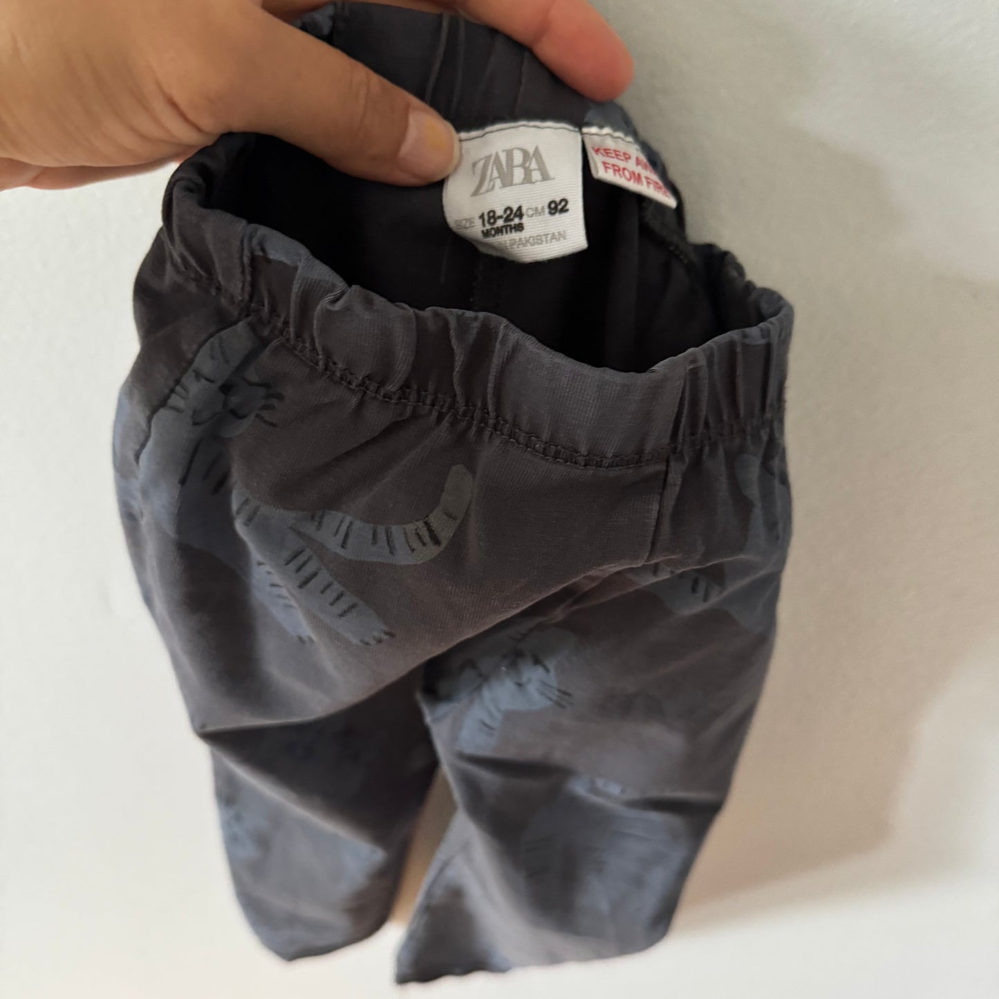 Zara / Dark grey x cat leggings / 18-24M
