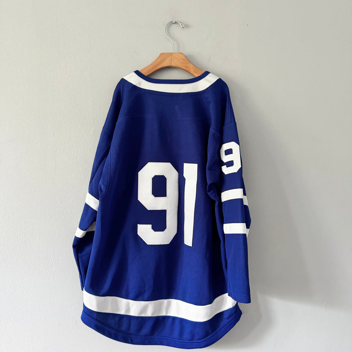 NHL / Toronto Maple Leafs jersey / Youth L/XL