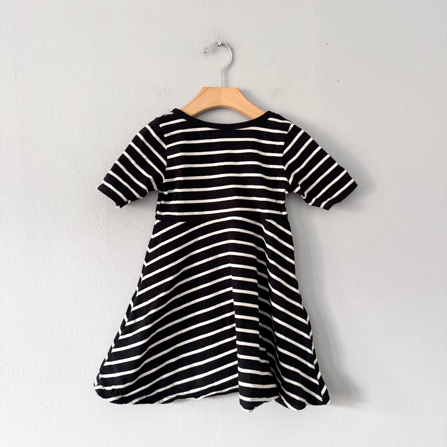 Mini mioche / Black x white stripe twirl dress / 3-4Y