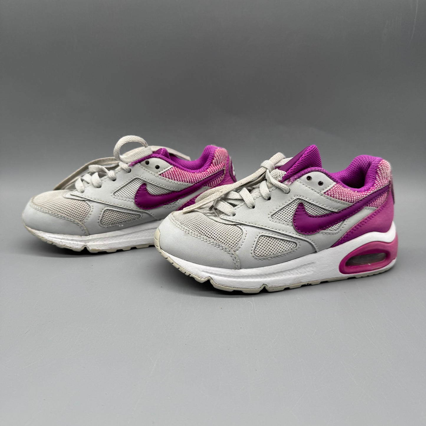 Nike / Air Max / Running Shoes / US11