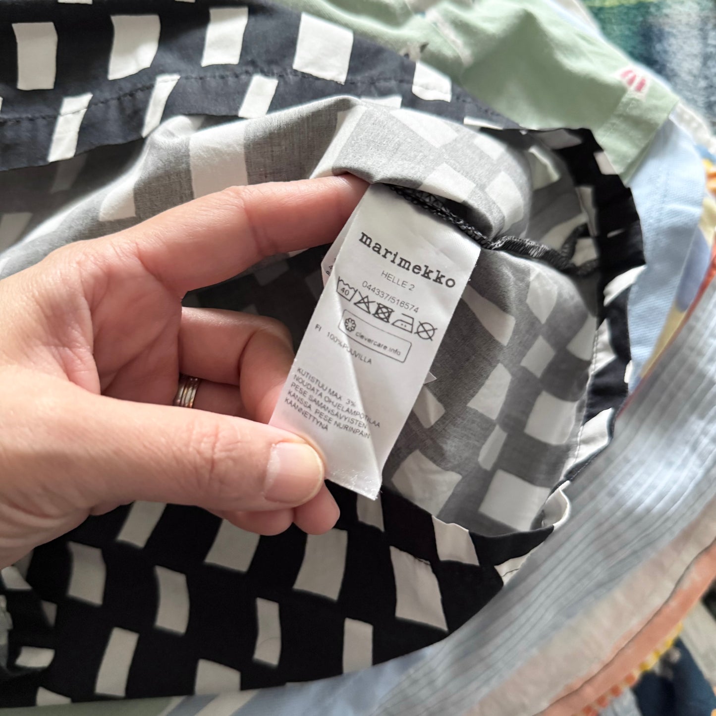 Marimekko / Robe noire et blanche / 2 ans