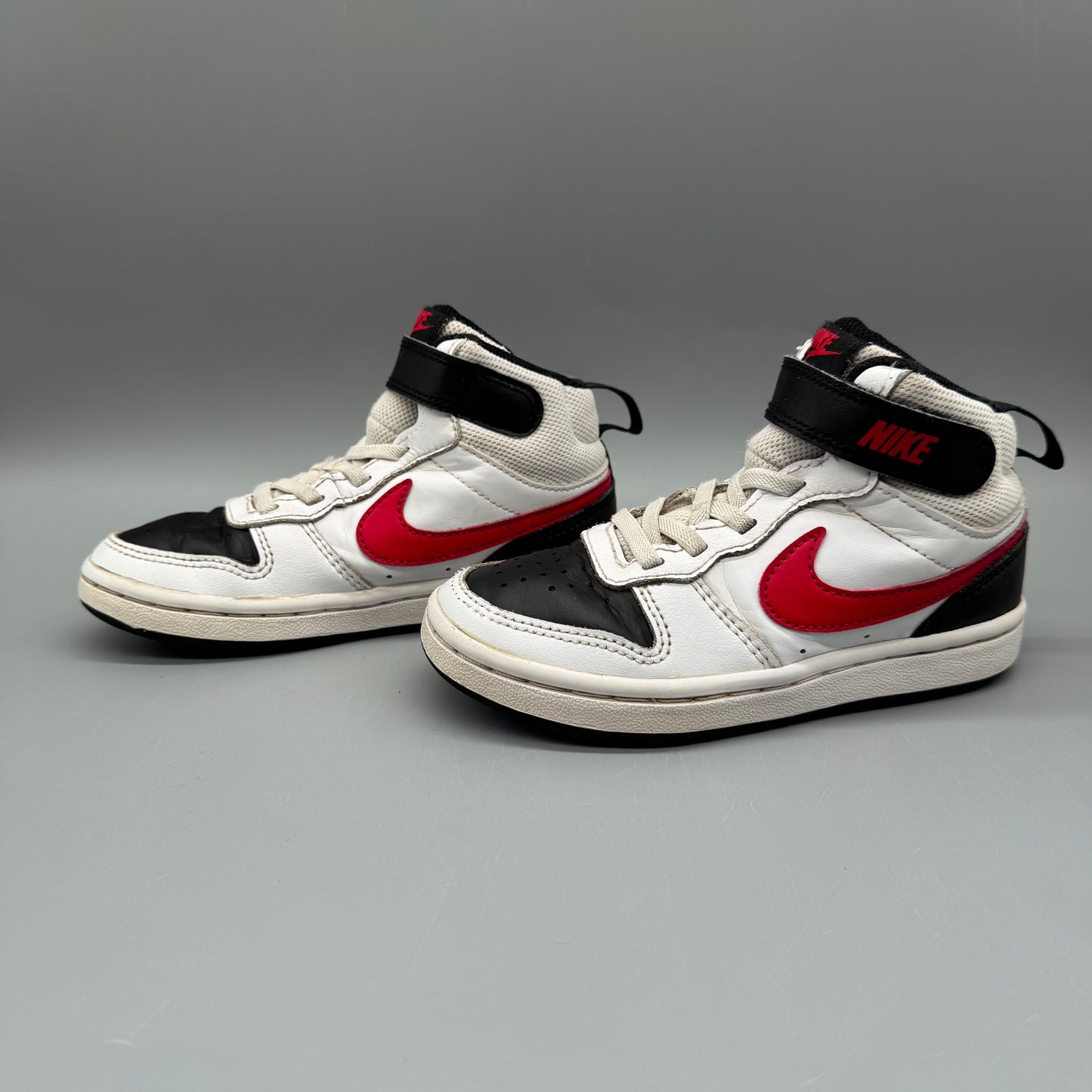 Nike / Running Shoes / US11