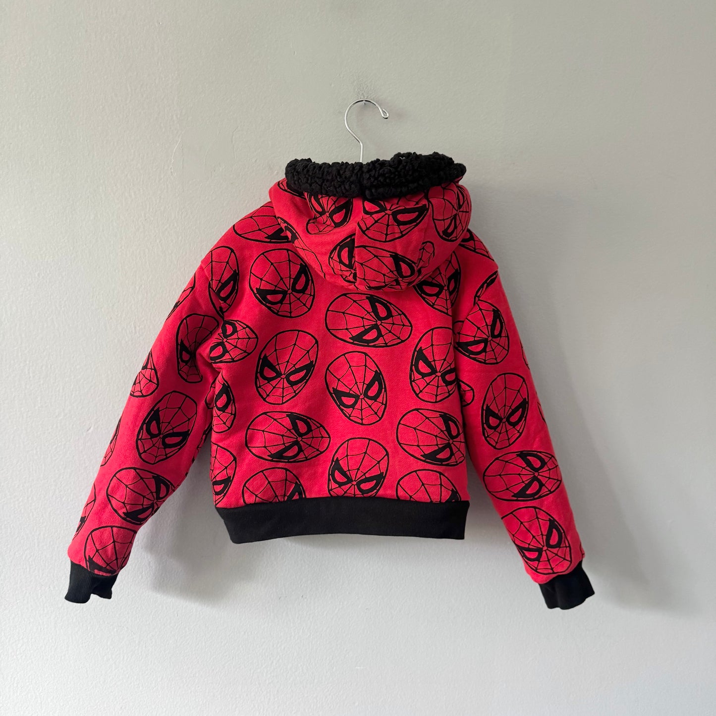 Marvel / Spiderman sherpa lined hoodie / 6Y