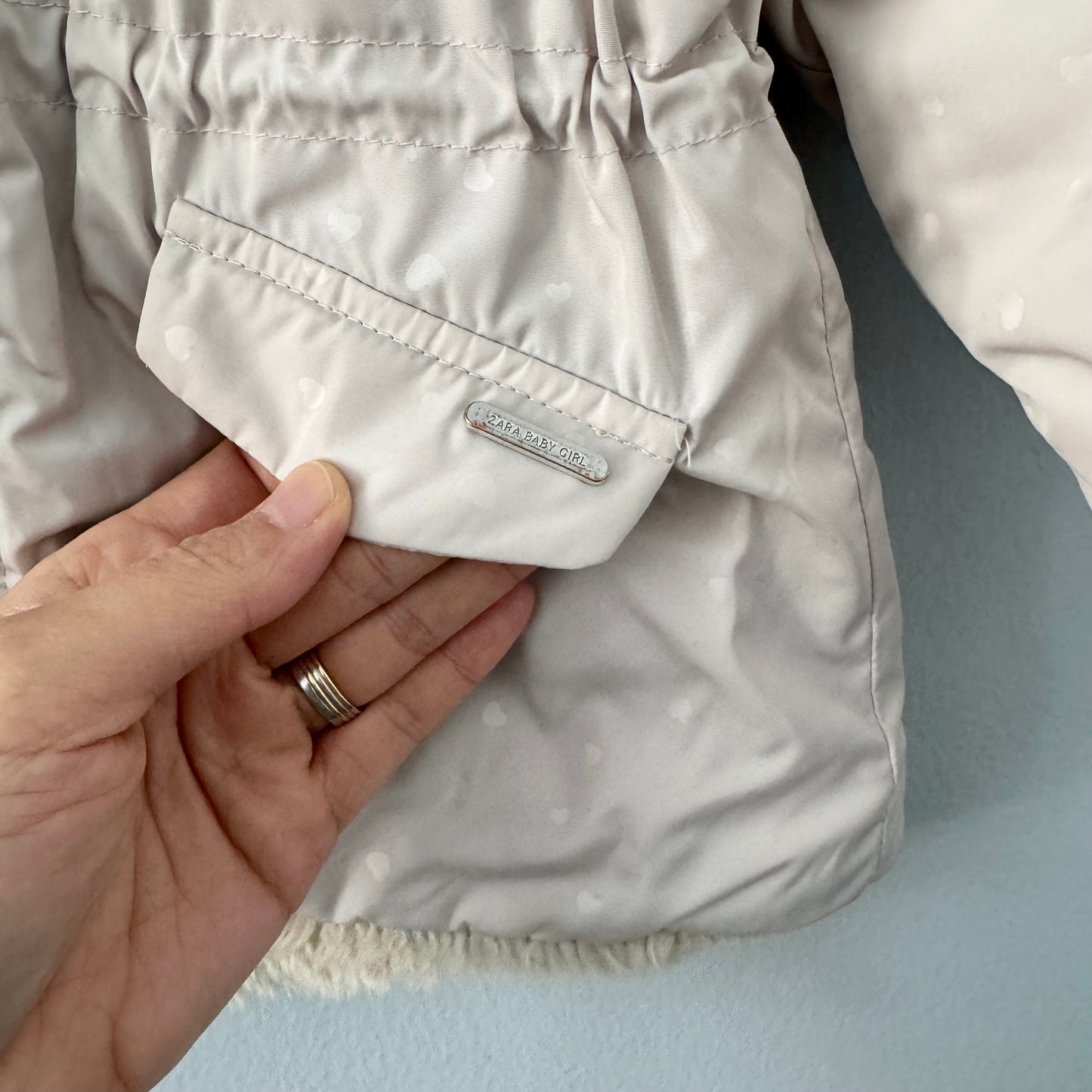 Zara / Sherpa lined zip up jacket / 18-24M