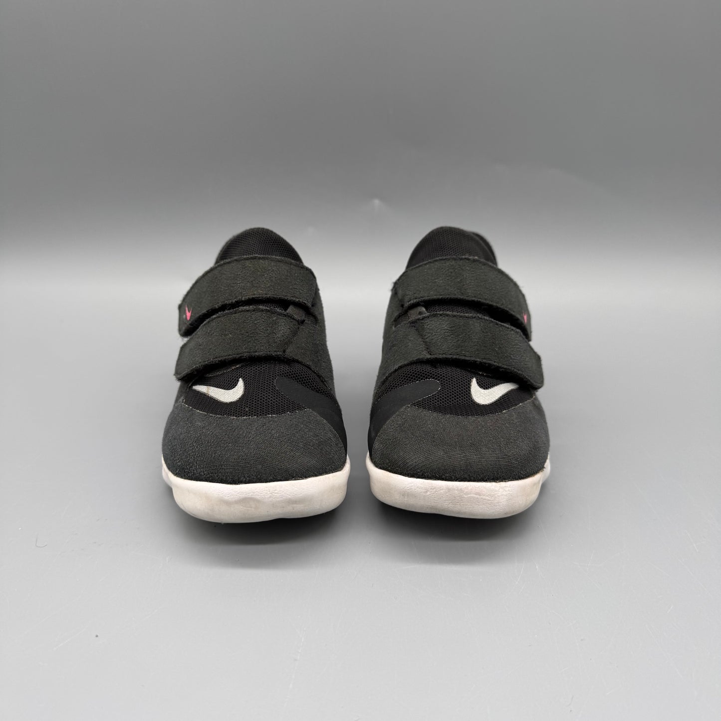 Nike / Running Shoes / US7