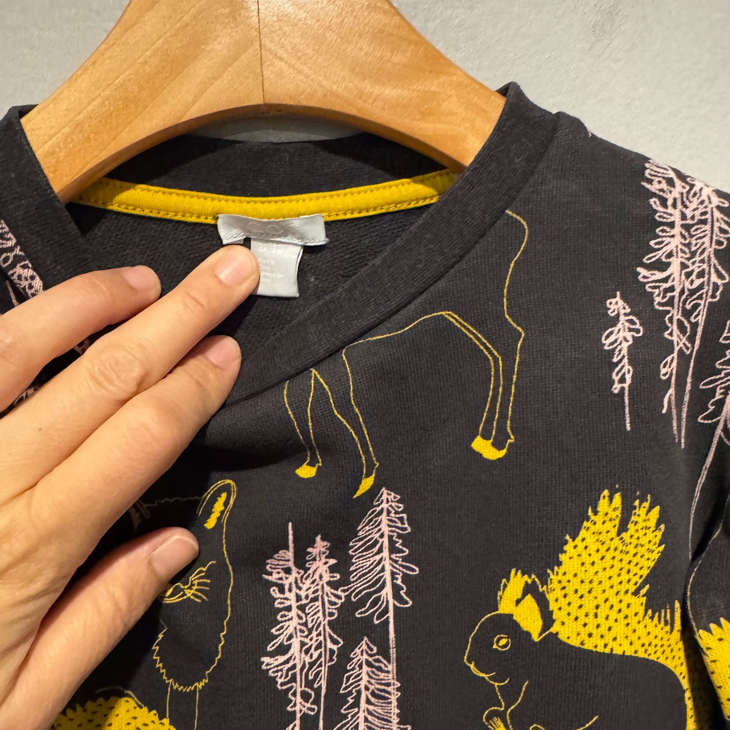 COS / Dark grey x animal crew dress / 2-4Y