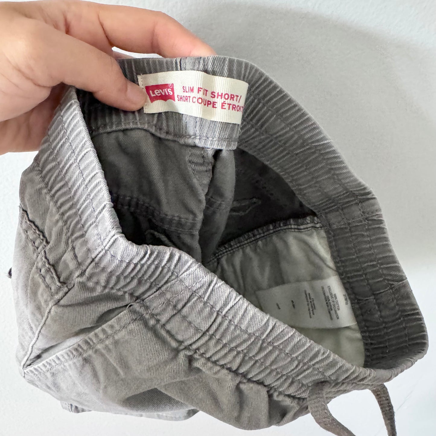 Levi's / Grey chino shorts / 7-8Y