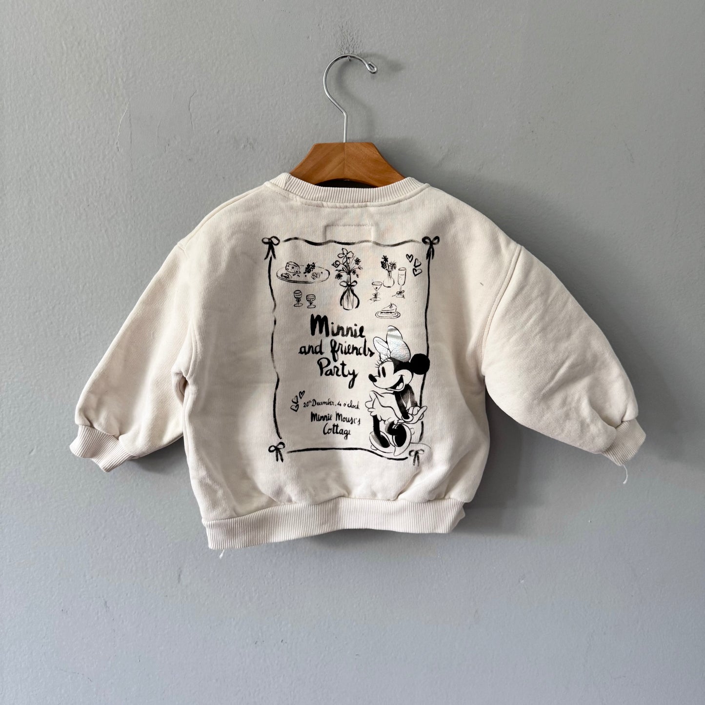 Zara / White x Minnie sweatshirt / 3Y