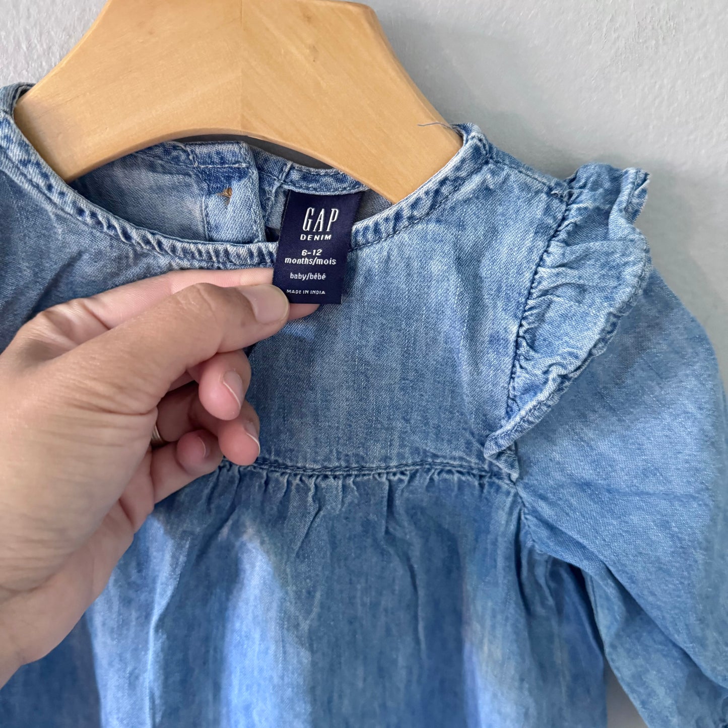 Gap / Chambray long sleeve dress / 6-12M