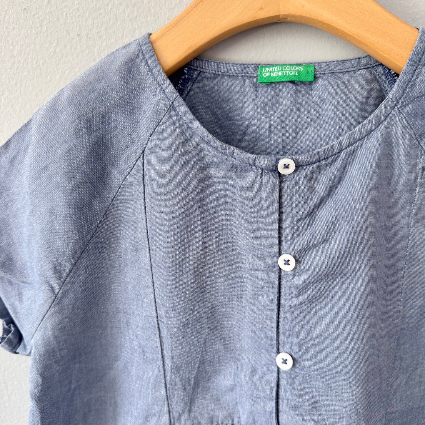 Benetton / Navy x eyelet blouse / 7-8Y