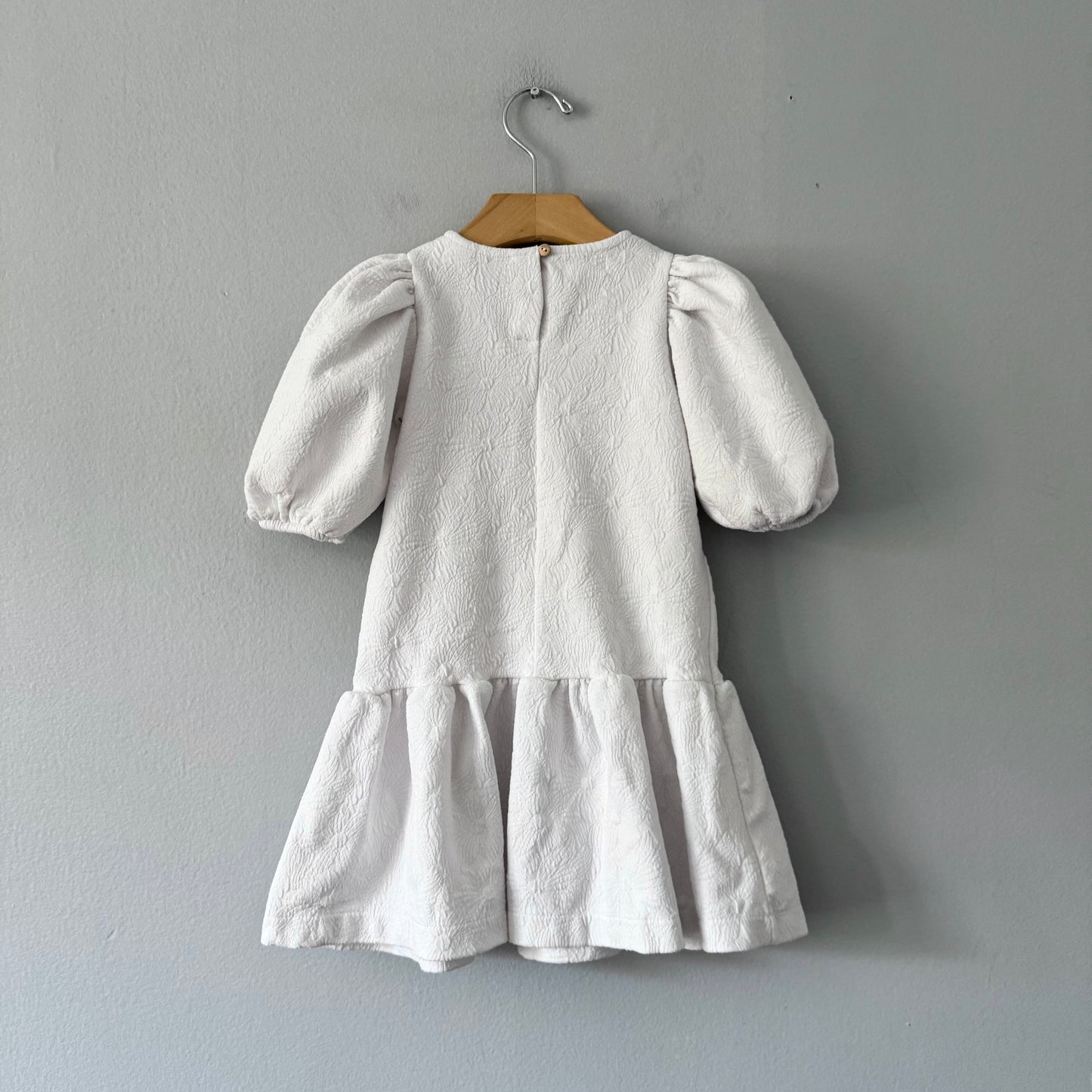 Zara / White dress / 3-4Y