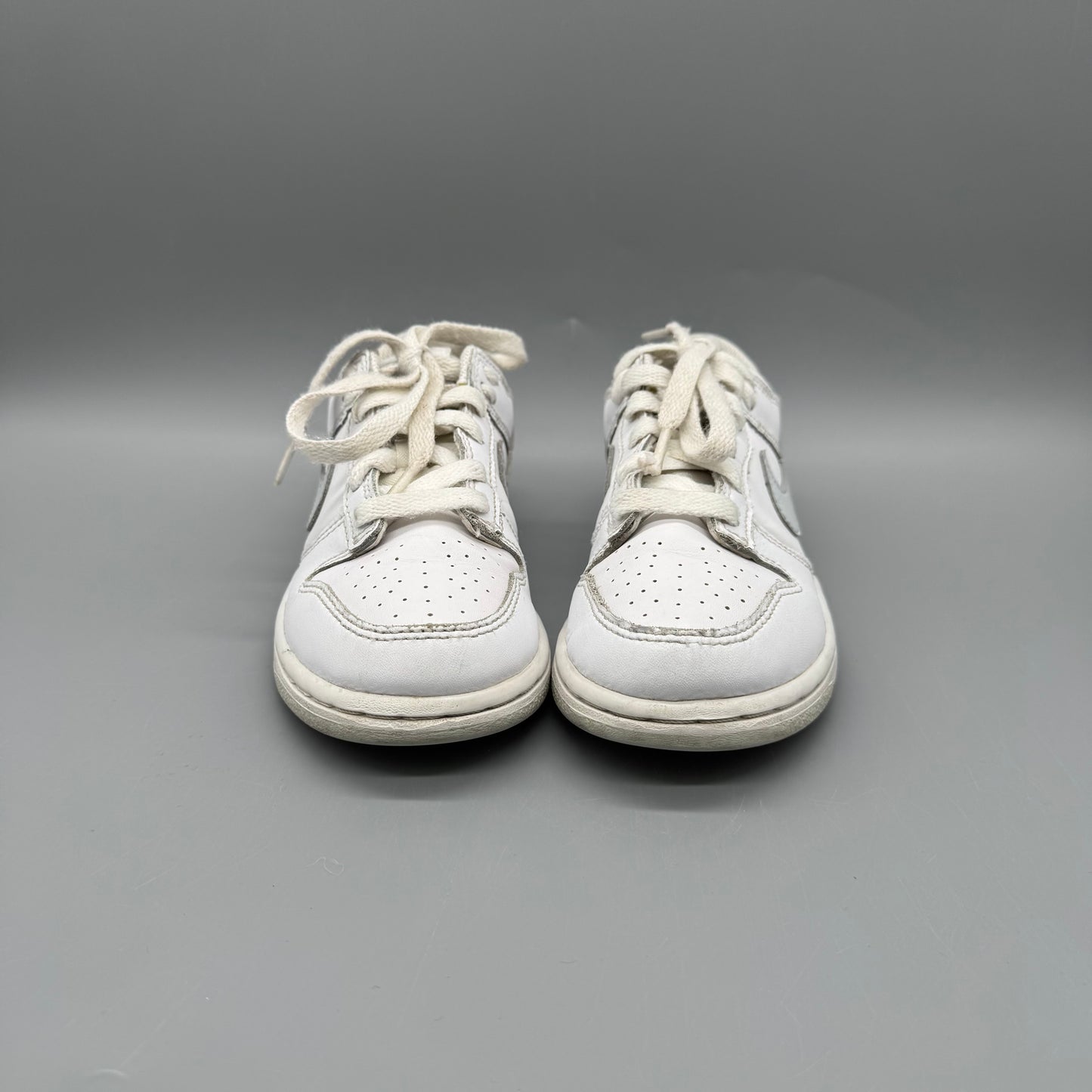 Nike / Running Shoes / US13