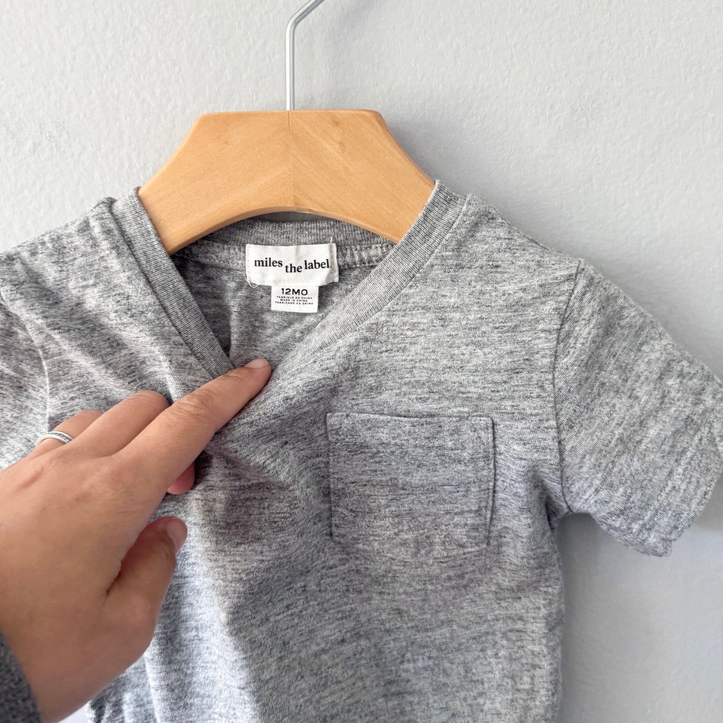 Miles the label / Grey T-shirt / 12M