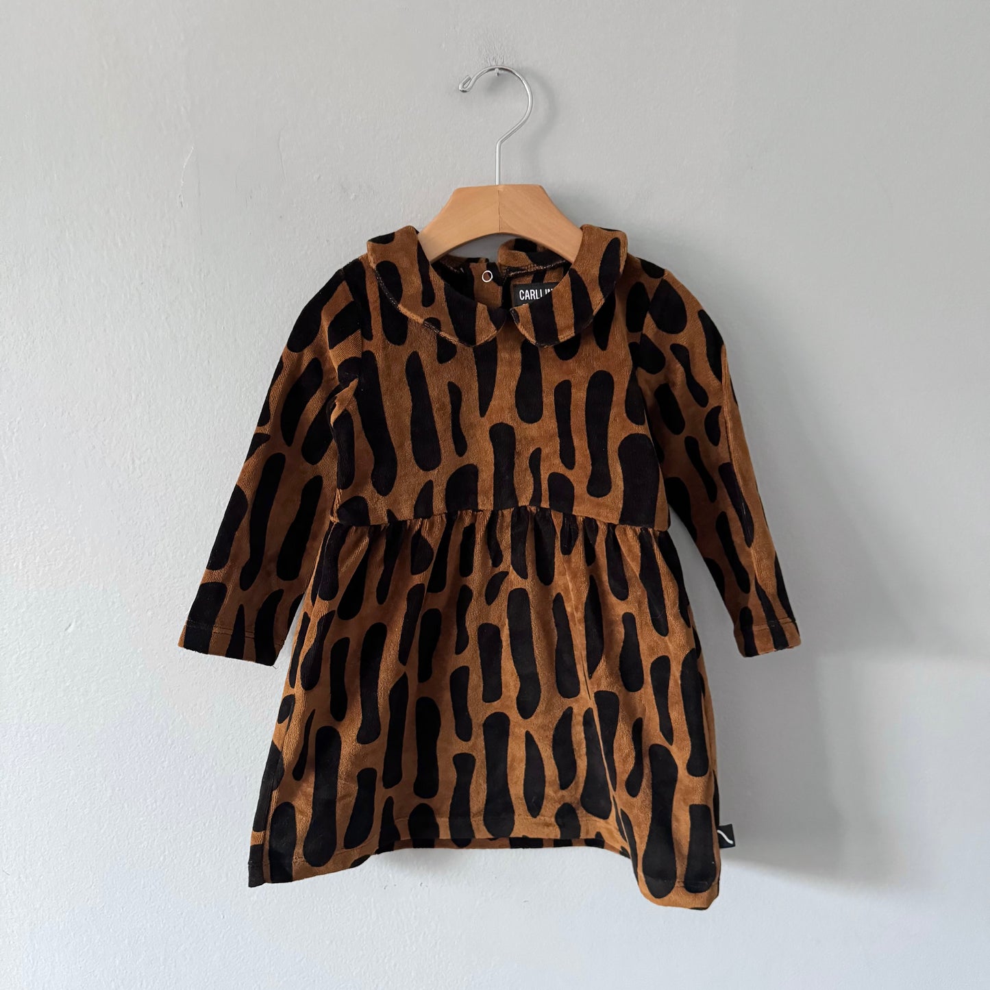 Carljinq / Velour brown x black dress / 18-24M