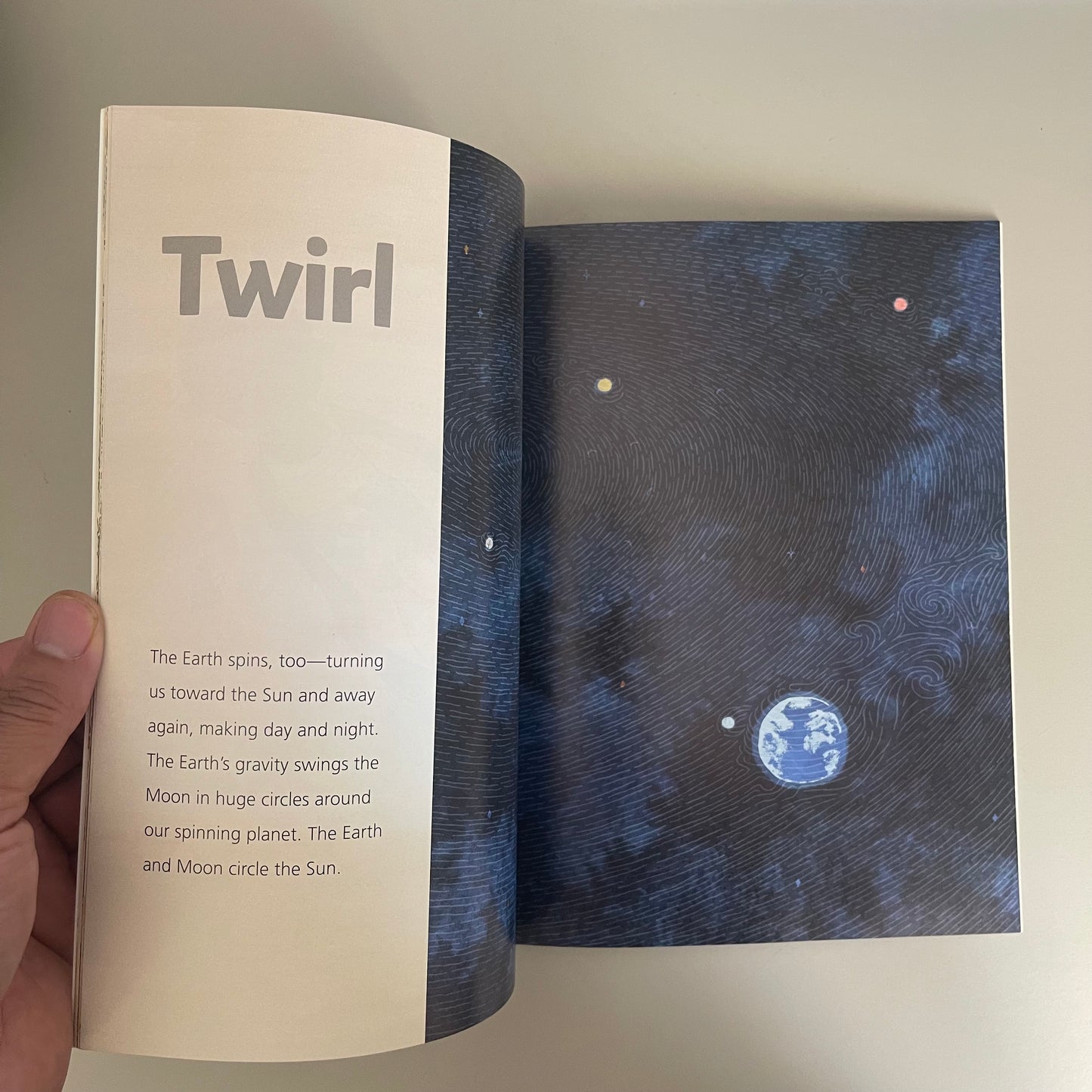 Flow Spin Grow - Looking for Patterns in Nature / Patchen Barss & Todd Stewart