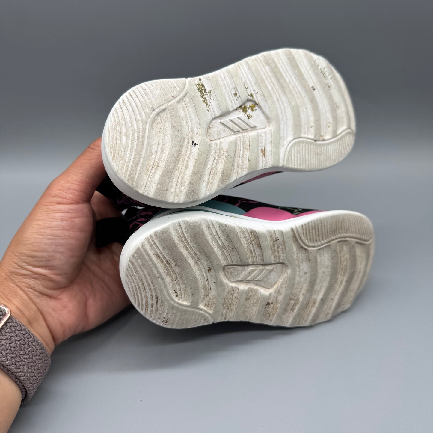 Adidas / Running Shoes / US8