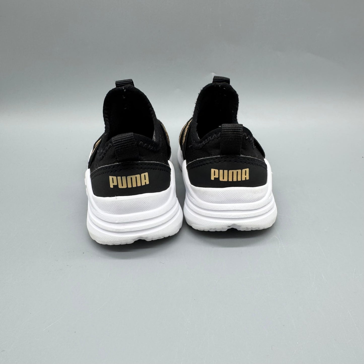 Puma / Running Shoes / US9