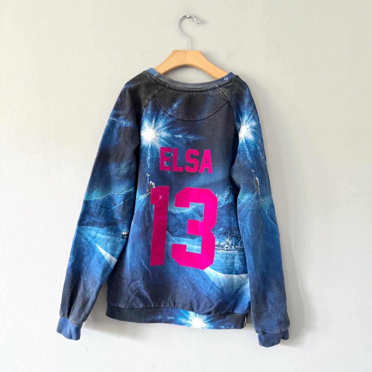 Disney x Little Eleven Paris / Elsa sweatshirt / 14Y