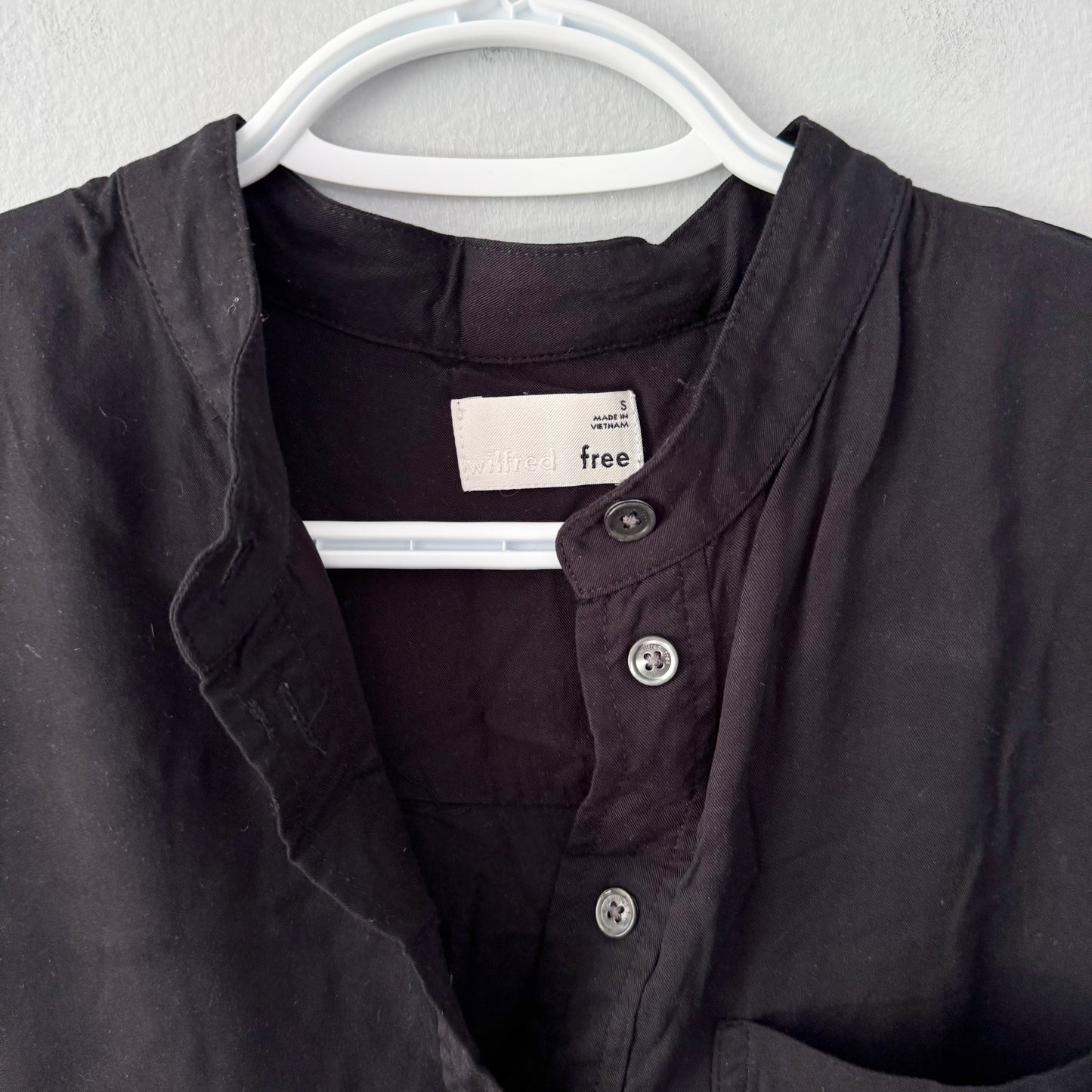 Wilfred Free / Black rayon dress shirt / Women S