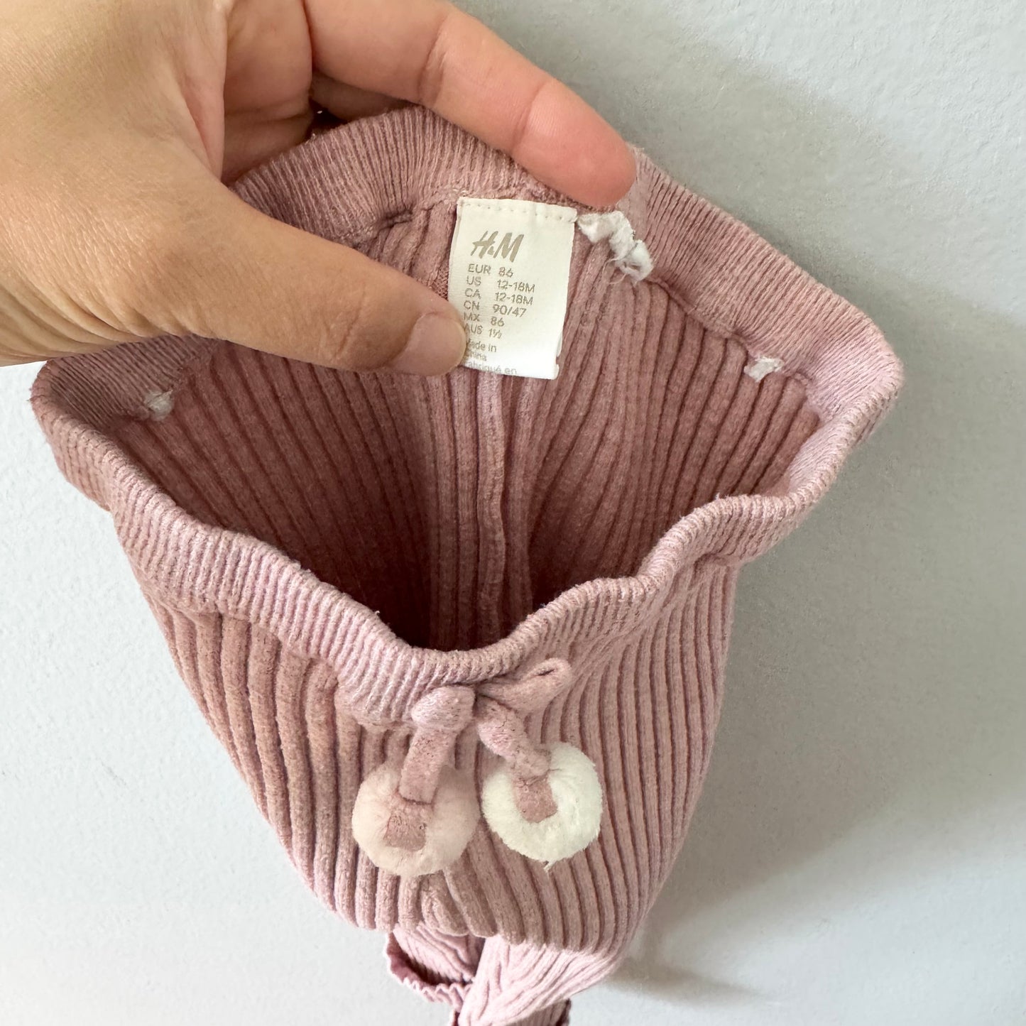 H&M / Pink ribbed knit leggings / 12-18M