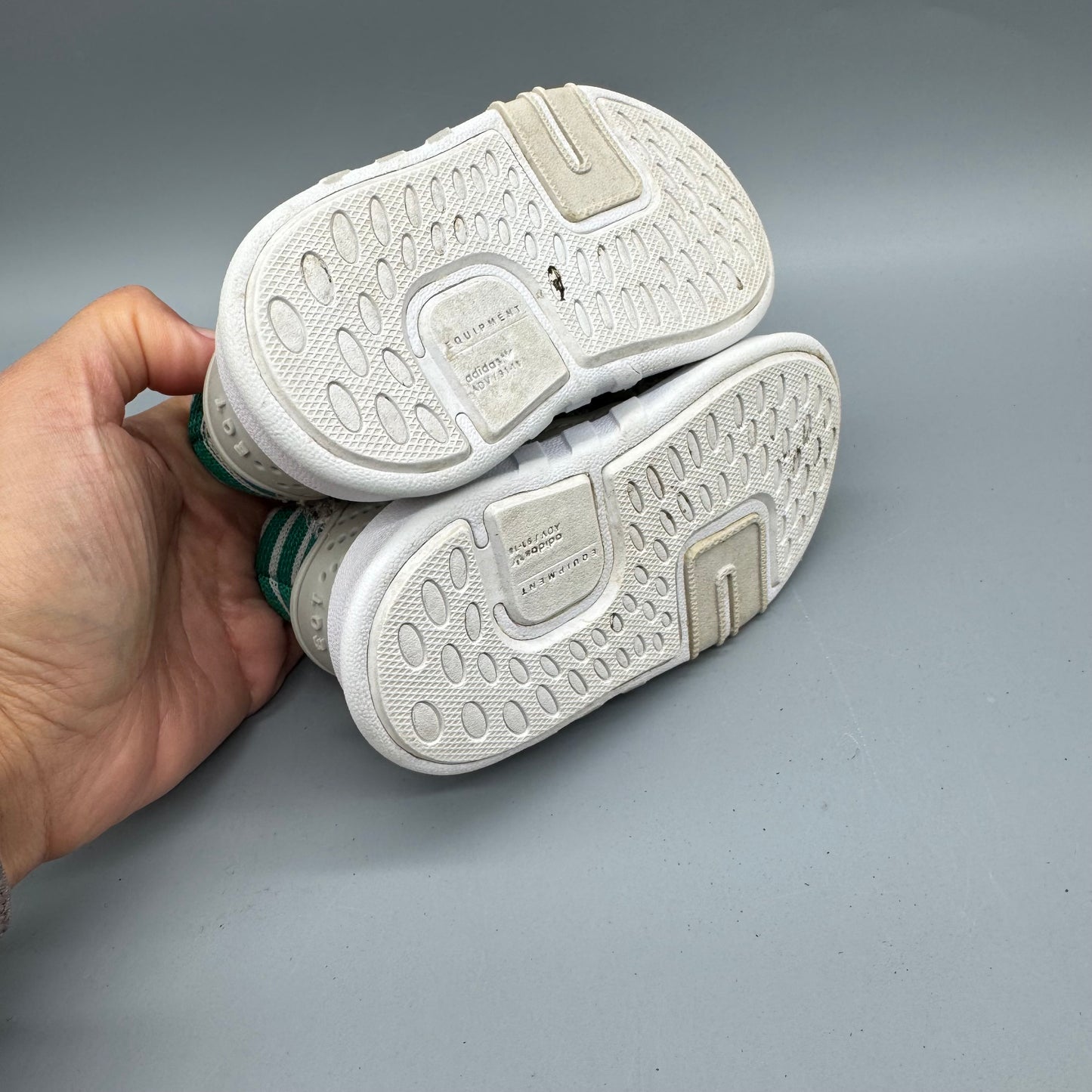 Adidas / Running Shoes / US5