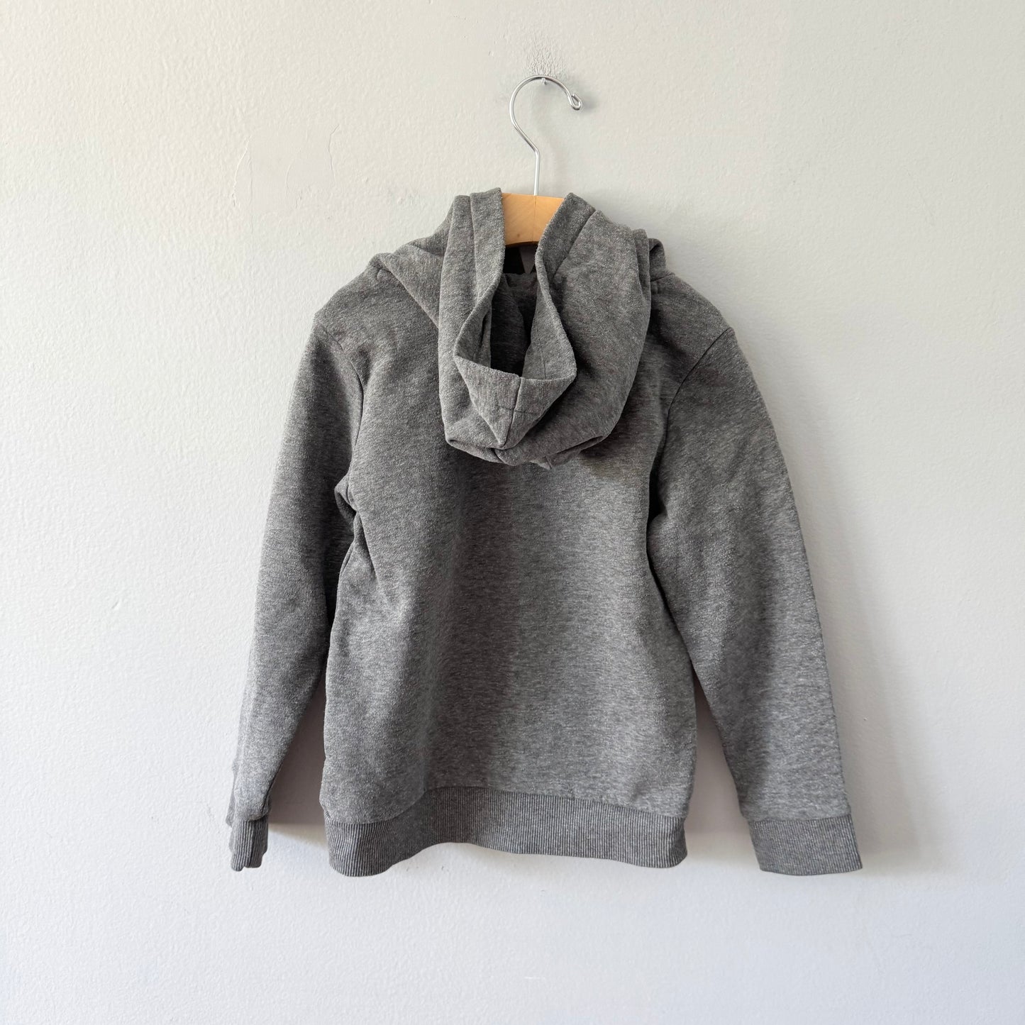 Puma / Dark grey hoodie / 6Y