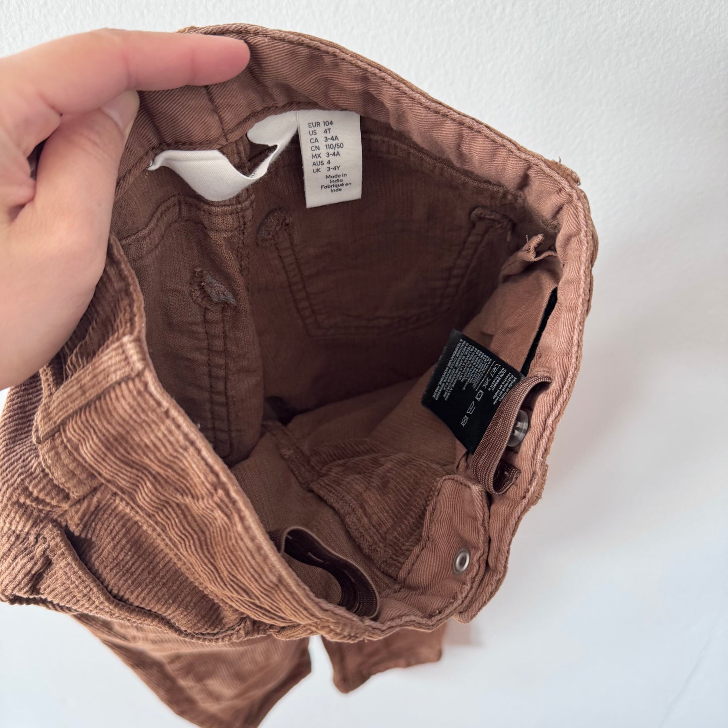 H&M / Brown corduroy pants / 3-4Y