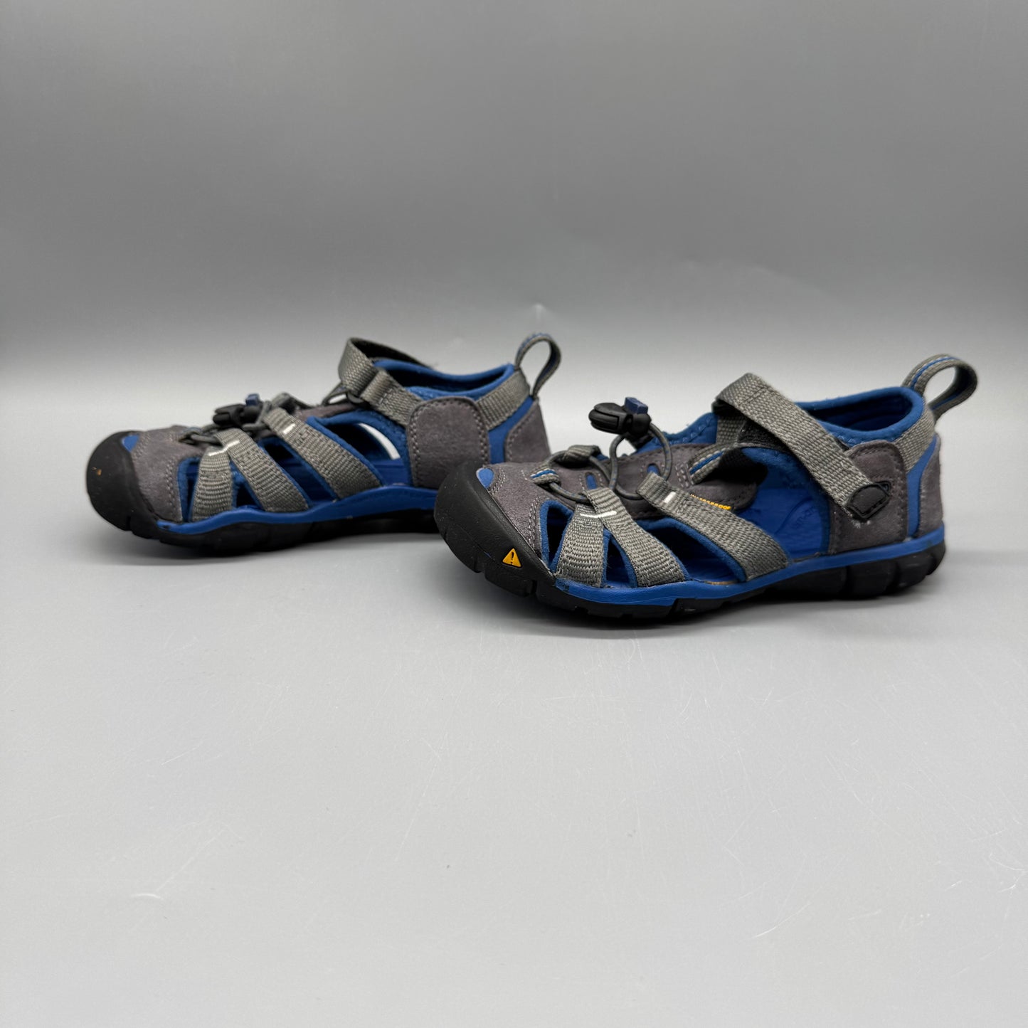 Keen / Sandals / US11