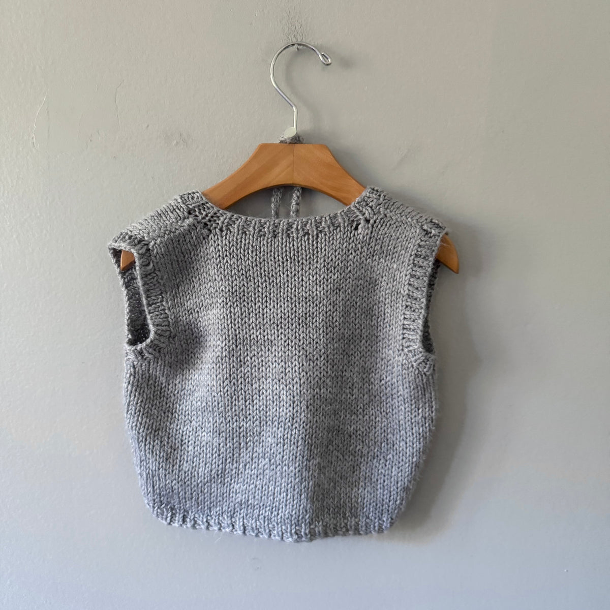Handmade / Grey knit vest & headband set / 12M