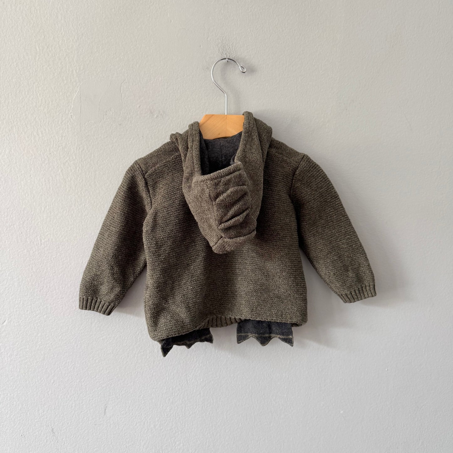 Zara / Dark green knit zip up / 12-18M