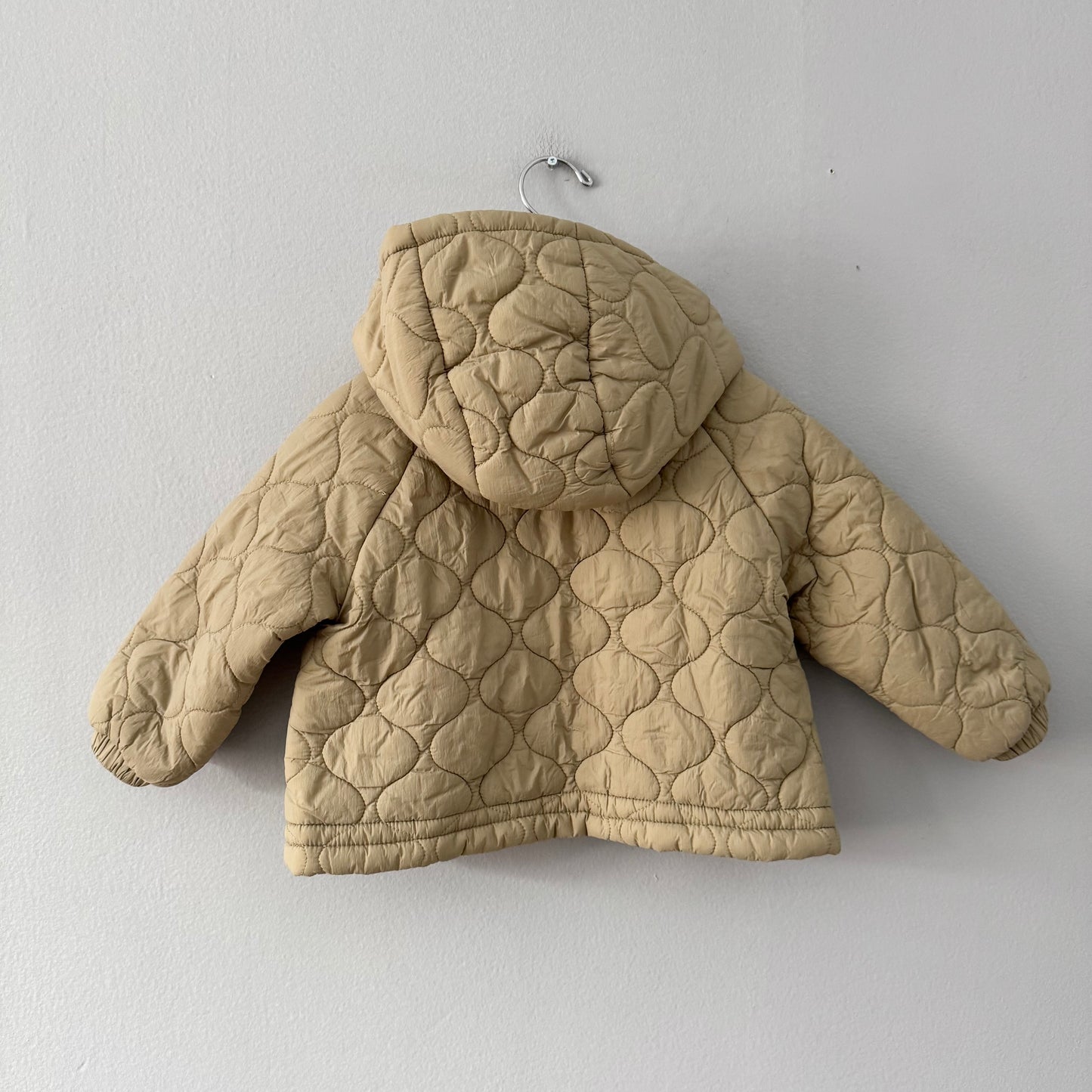 Zara / Beige padded jacket / 18-24M