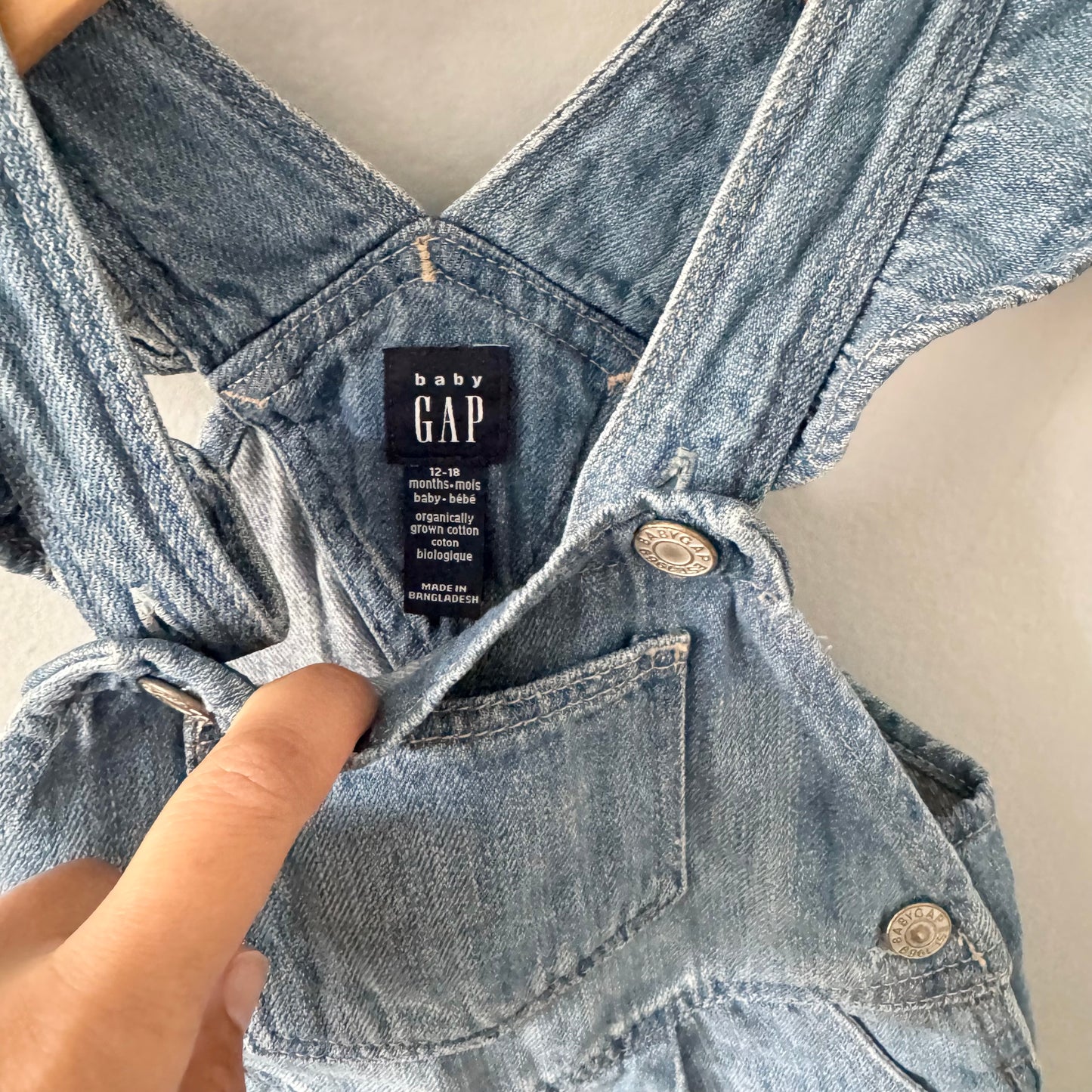 Gap / Denim overall shorts / 12-18M