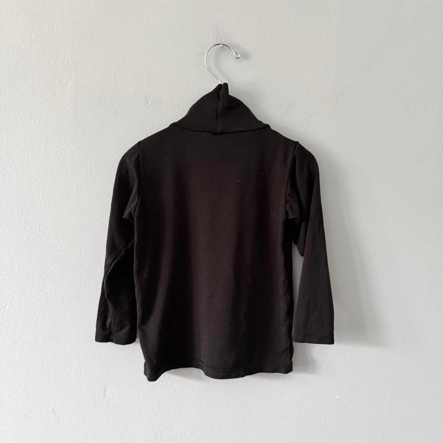 Uniqlo / Turtle neck black long sleeve / 3Y