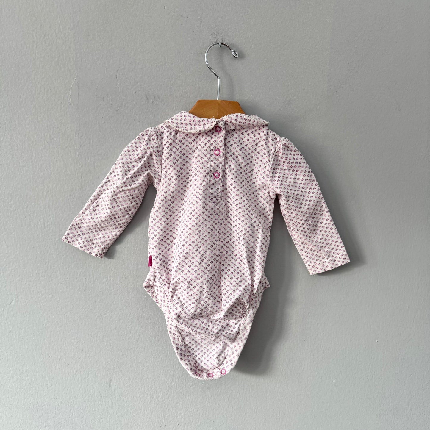 Jojo maman bebe / White x pink long sleeve onesie / 6-12M