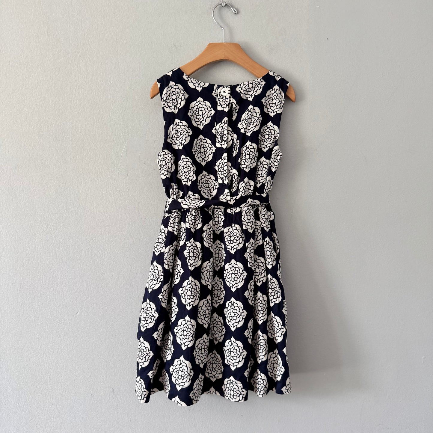 Hatley / Black x white floral dress / 7Y - New with tag