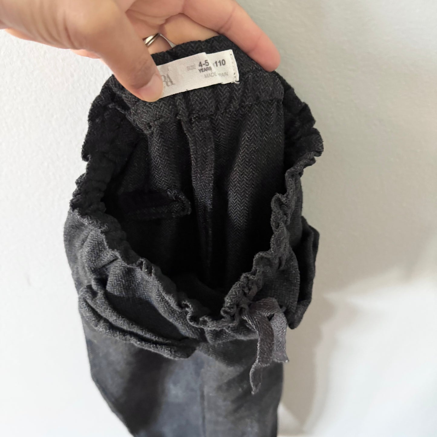 Zara / Dark grey flannel pants / 4-5Y
