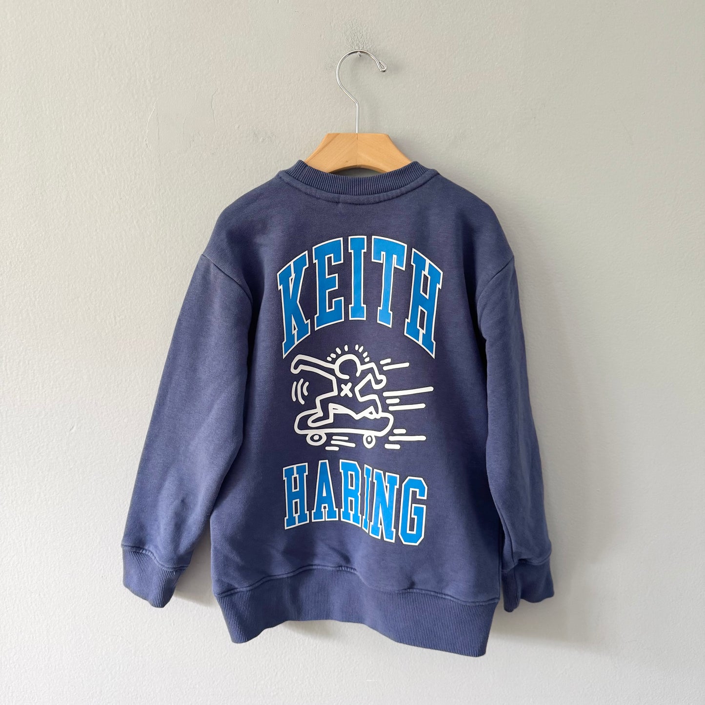 Keith Haring / Navy sweatshirt / 6Y