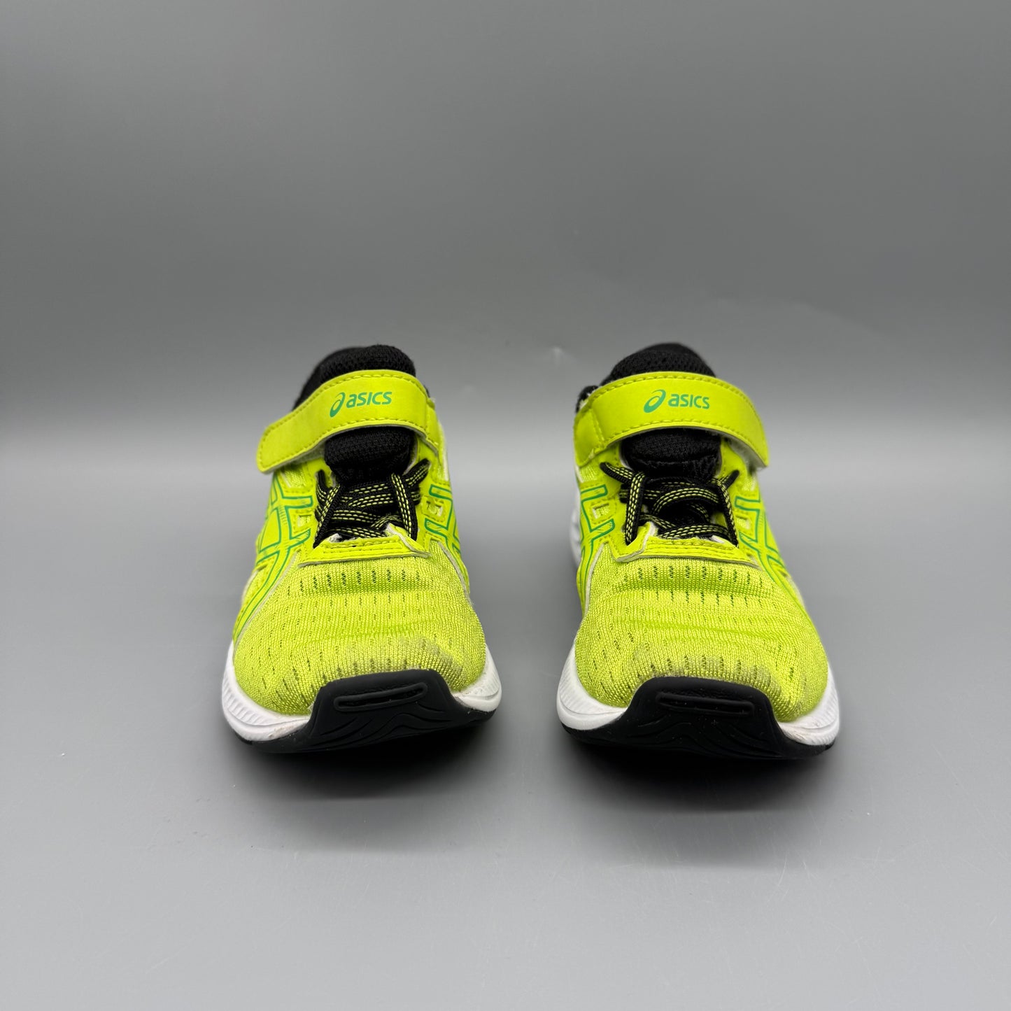 Asics / Running Shoes / US11