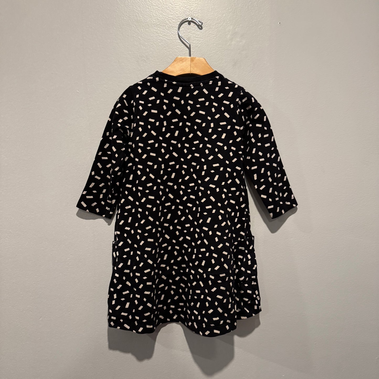 Turtledove London / Black beige long sleeve dress / 3-4Y