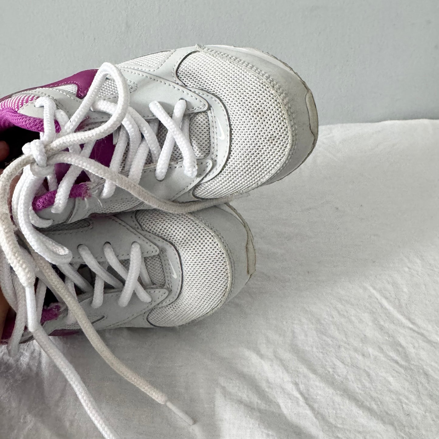 Nike / Air Max / Running Shoes / US11