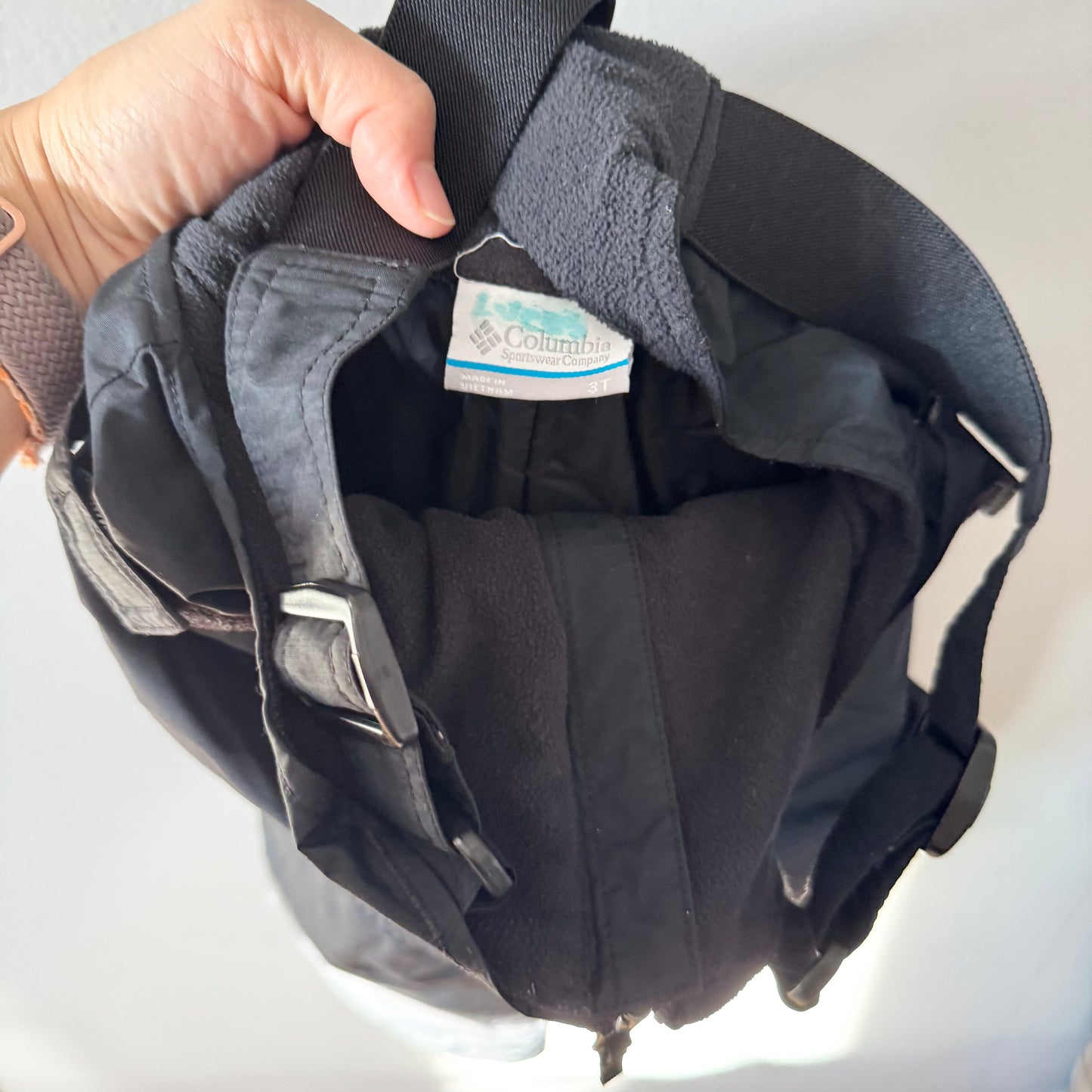 Columbia / Black snow pants / 3Y