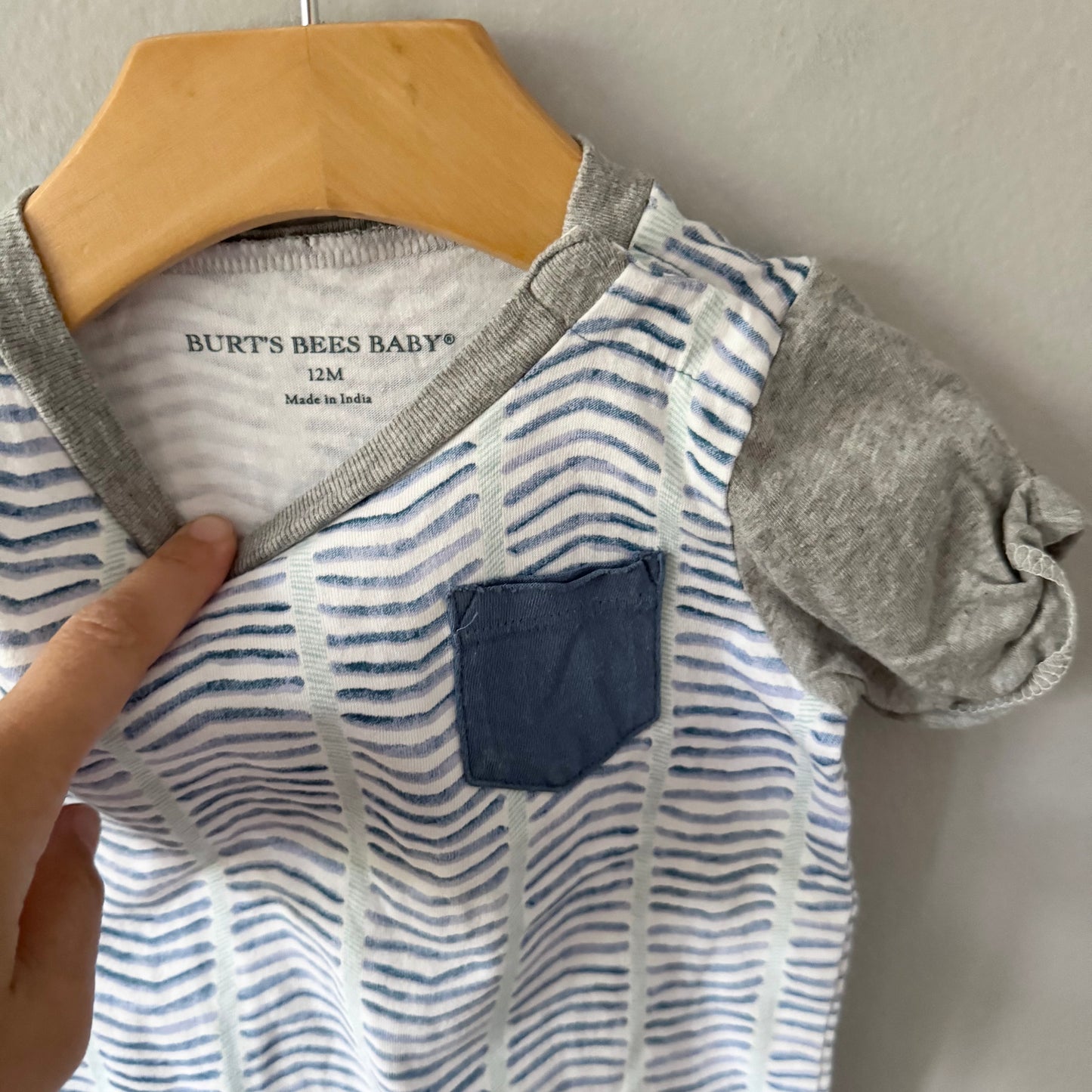 Burt's bees baby / White blue romper / 12M