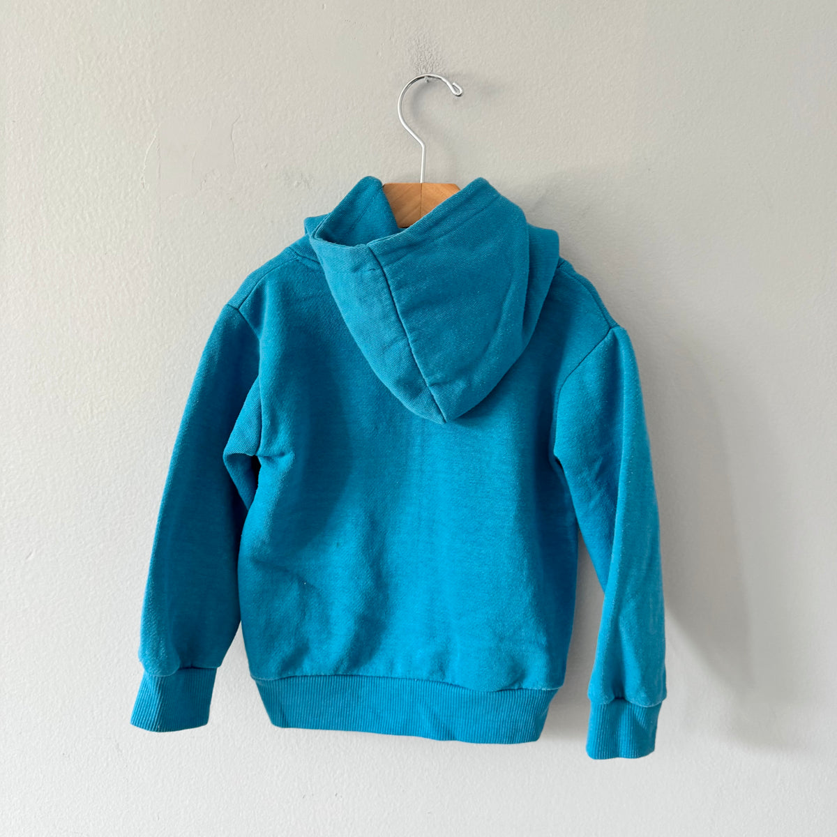 River Wear / Blue hoodie / 2Y